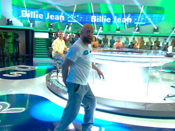 Goyo Jim&eacute;nez reinventa el &lsquo;moonwalk&rsquo; de Michael Jackson en Pasapalabra