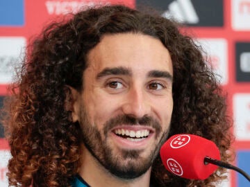 Marc Cucurella en rueda de prensa