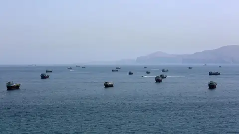 Irán defiende que el "paso seguro" por Ormuz "solo es posible" por su ruta y rechaza el corredor de Omán Irán defiende que el "paso seguro" por Ormuz "solo es posible" por su ruta y rechaza el corredor de Omán