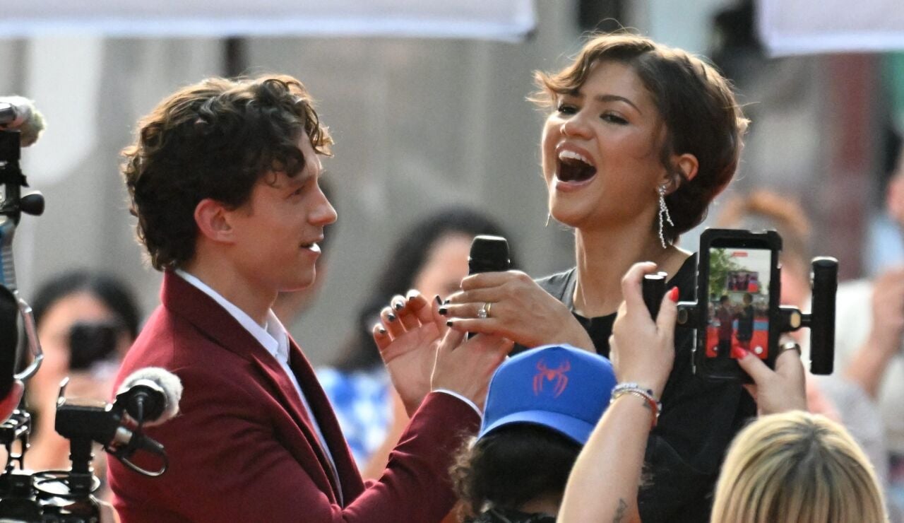 Tom Holland y Zendaya en la premiere de Par&iacute;s de SpiderMan: Brand New Day
