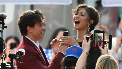 Tom Holland y Zendaya en la premiere de Par&iacute;s de SpiderMan: Brand New Day