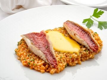 Arroz con salmonetes