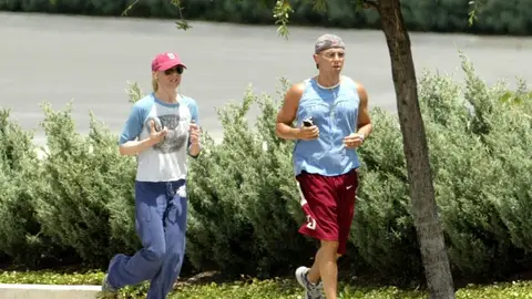 Renee Zellweger y Kenny Chesney Renee Zellweger y Kenny Chesney