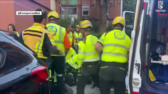 Un hombre salta desde un tercer piso para huir de un incendio y se encuentra en estado cr&iacute;tico