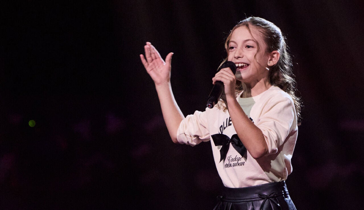 Luc&iacute;a en La Voz Kids