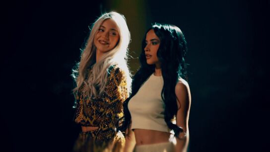 Ana Mena y Becky G en La Voz Kids