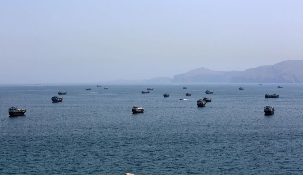  EEUU ataca la costa iran&iacute; de Ormuz e Ir&aacute;n responde contras sus bases en Bahr&eacute;in y Kuwait