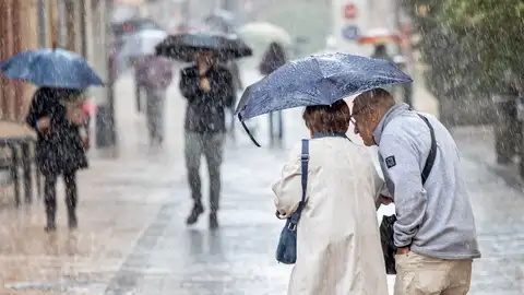 Chubascos y tormentas fuertes en el interior este peninsular para este domingo Chubascos y tormentas fuertes en el interior este peninsular para este domingo