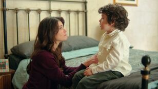 Alya le confiesa toda la verdad a Cihan Deniz tras el terrible ataque de Sadakat
