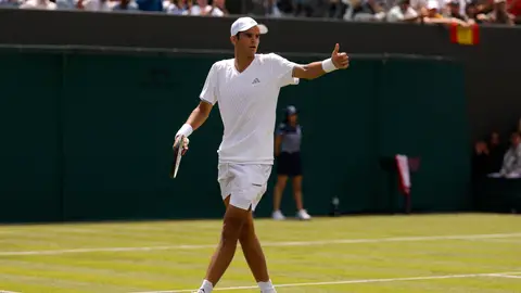 Rafa Jódar durante su partido ante Gill en Wimbledon Rafa Jódar durante su partido ante Gill en Wimbledon