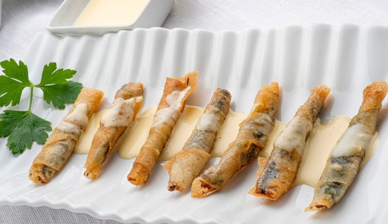 Anchoas fritas en pasta brick