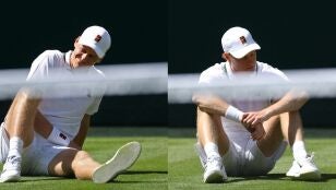 Jannik Sinner, tras su ca&iacute;da en la central de Wimbledon