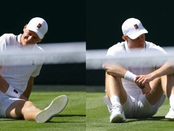 Jannik Sinner, tras su ca&iacute;da en la central de Wimbledon