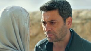Cihan estalla al ver a Sadakat manipular a Cihan Deniz: "No te lo perdonar&eacute;"