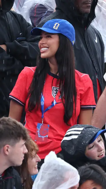 Ashlyn Castro Ashlyn Castro