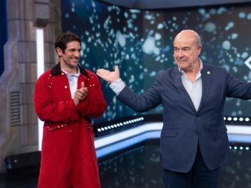 Disfruta de la entrevista completa a Antonio Resines y Quim Guti&eacute;rrez en El Hormiguero