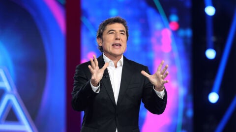 Manel Fuentes da la bienvenida a la primera semifinal de Tu cara me suena 13