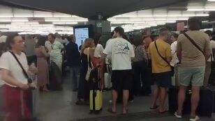Una aver&iacute;a en un taller de Renfe provoca que ni entren ni salgan trenes desde Atocha 
