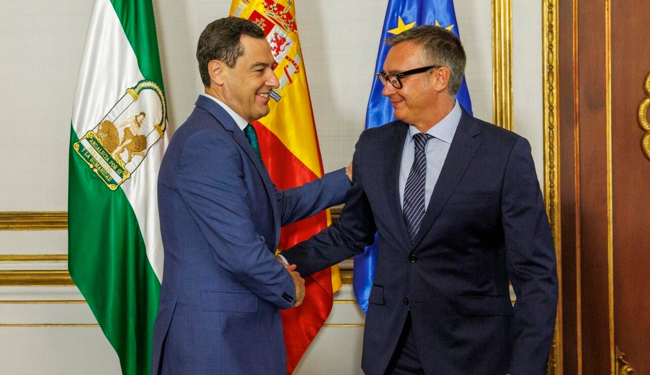 Imagen de Juanma Moreno, l&iacute;der del PP en Andaluc&iacute;a y de Manuel Gavira, l&iacute;der de Vox