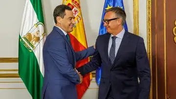 Imagen de Juanma Moreno, líder del PP en Andalucía y de Manuel Gavira, líder de Vox Imagen de Juanma Moreno, líder del PP en Andalucía y de Manuel Gavira, líder de Vox