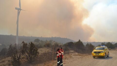 La C.Madrid env&iacute;a un helic&oacute;ptero de Bomberos a Zaragoza para colaborar en la extinci&oacute;n del incendio de Leci&ntilde;ena