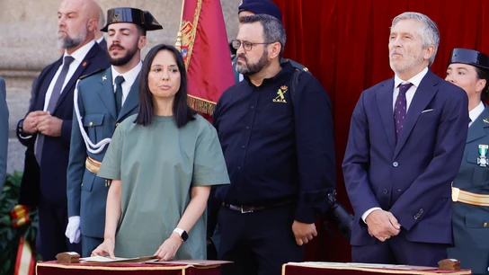 La directora general de la Guardia Civil, Mercedes González, y el ministro del Interior, Fernando Grande-Marlaska La directora general de la Guardia Civil, Mercedes González, y el ministro del Interior, Fernando Grande-Marlaska