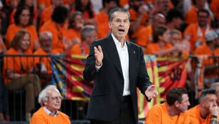 Pedro Mart&iacute;nez, en un partido con Valencia Basket