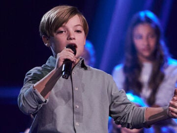Tom&aacute;s en La Voz Kids