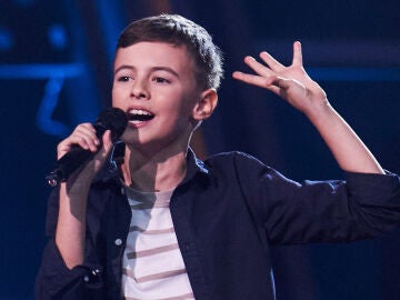 Enzo en La Voz Kids