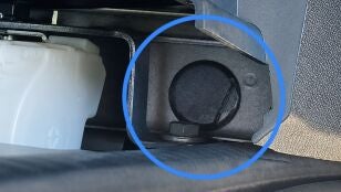 Imagen del dispositivo encontrado en el coche de la v&iacute;ctima 
