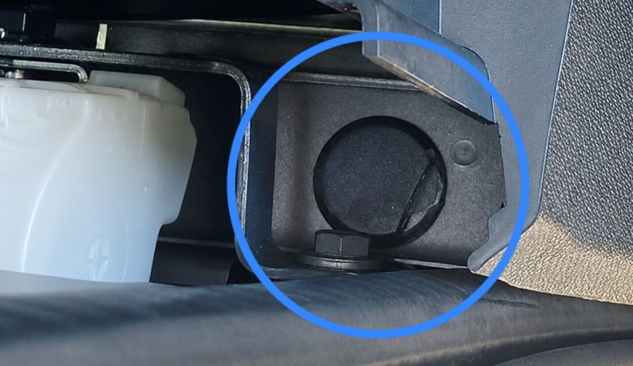 Imagen del dispositivo encontrado en el coche de la v&iacute;ctima 
