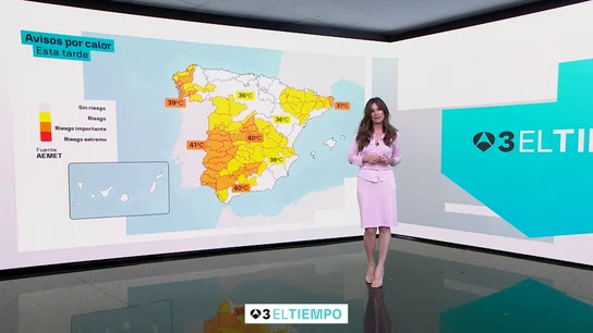 Imagen de Mercedes Martín presentando El Tiempo Imagen de Mercedes Martín presentando El Tiempo