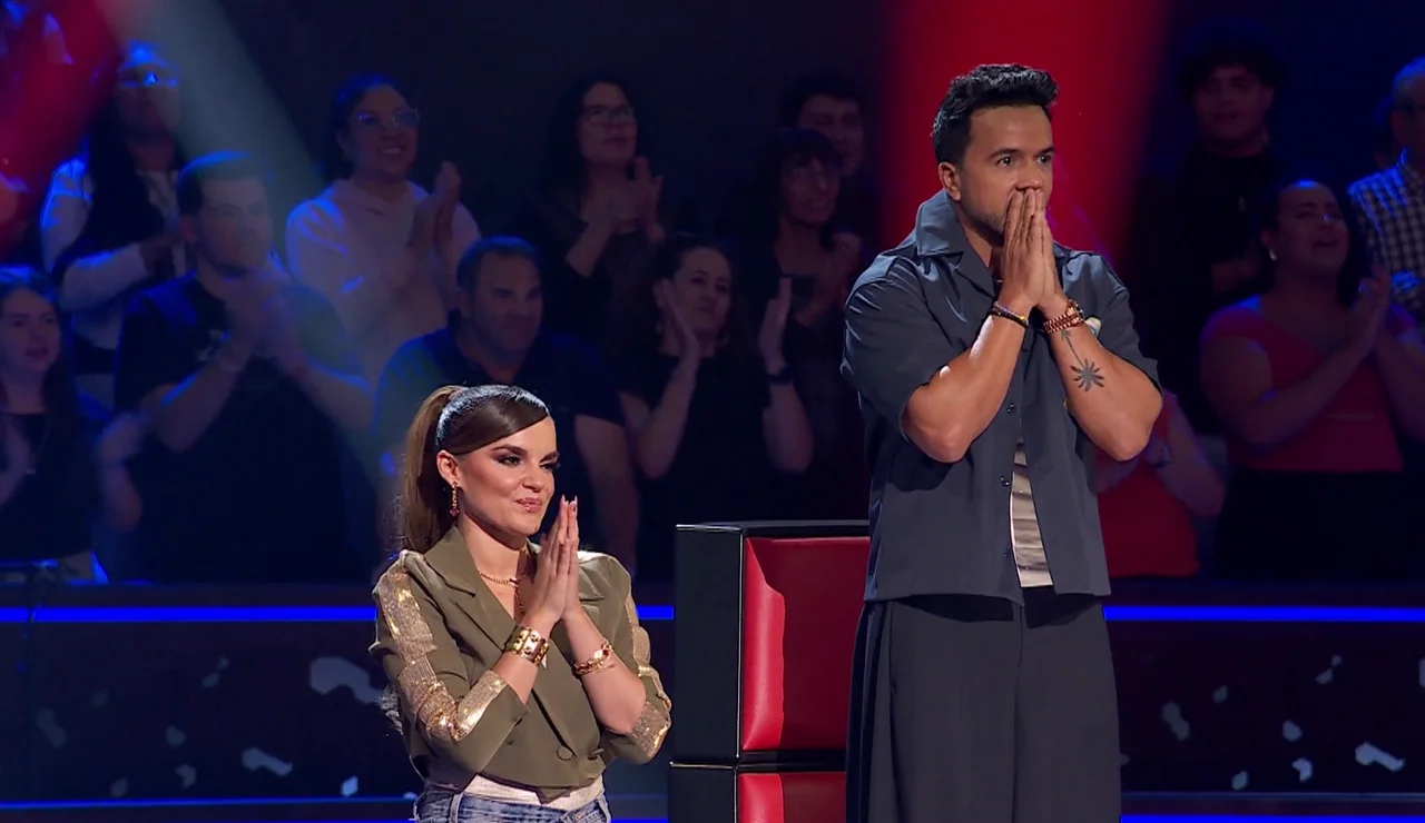 Melody y Luis Fonsi, en La Voz Kids