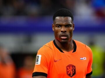 Denzel Dumfries nuevo jugador del Real Madrid hasta 2030