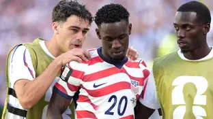 Folarin Balogun, tras ser expulsado ante Bosnia Folarin Balogun, tras ser expulsado ante Bosnia