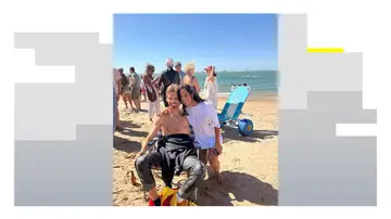Ignacio Peñuelas recorrió cinco kilómetros en aguas abiertas acompañado por su padre Ignacio Peñuelas recorrió cinco kilómetros en aguas abiertas acompañado por su padre