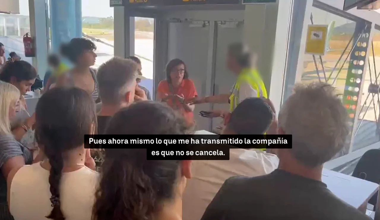 Atrapados en un avión a 40 grados.