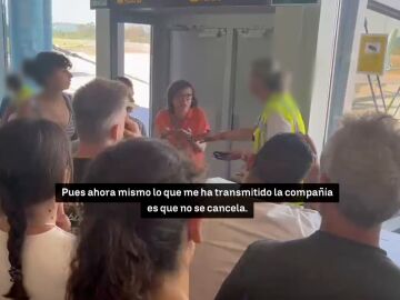 Atrapados en un avi&oacute;n a 40 grados.