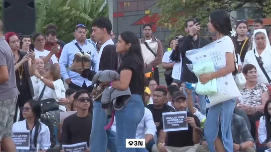 Última hora de los terremotos de Venezuela, en directo: 35 españoles muertos y 140 desaparecidos en el doble terremoto en Venezuela Última hora de los terremotos de Venezuela, en directo: 35 españoles muertos y 140 desaparecidos en el doble terremoto en Venezuela