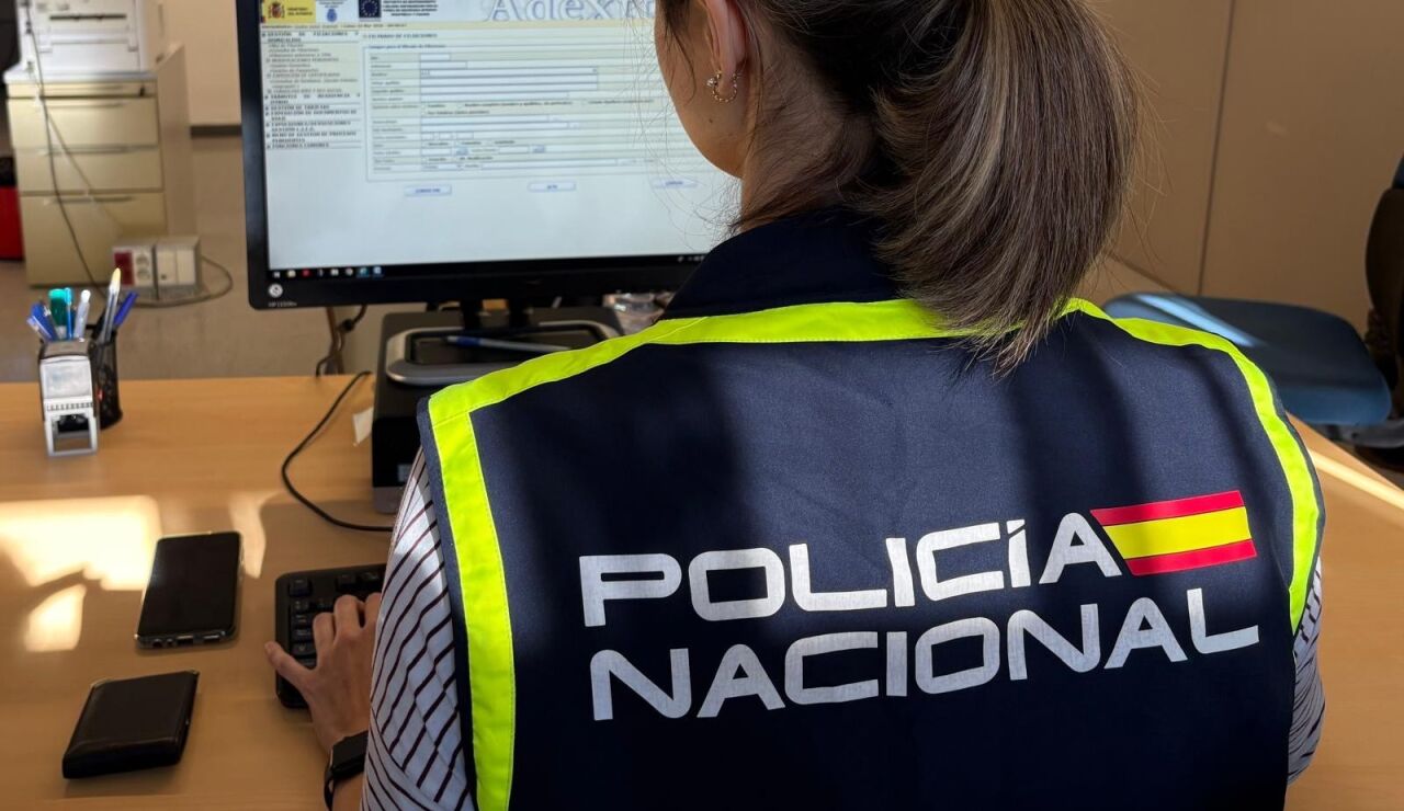 Tres menores de edad son detenidos por difundir im&aacute;genes sexuales de compa&ntilde;eras de clase generadas con inteligencia artificial 