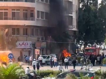 Varias explosiones agitan Damasco cerca del hotel donde se aloja Macron en su viaje a Siria Varias explosiones agitan Damasco cerca del hotel donde se aloja Macron en su viaje a Siria