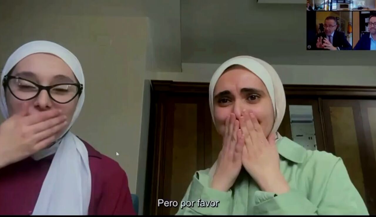 Las hermanas Nariman y Roba pidieron ayuda a esta universidad valenciana para poder terminar sus estudios 