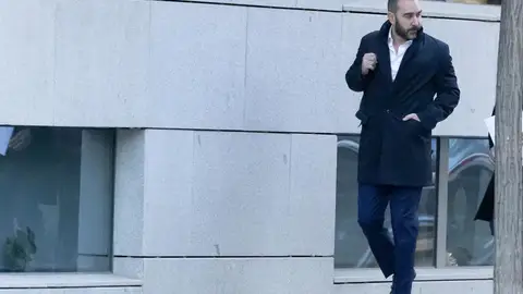Aldama declara por segunda vez ante el juez que investiga en secreto los pagos en metálico de PSOE Aldama declara por segunda vez ante el juez que investiga en secreto los pagos en metálico de PSOE