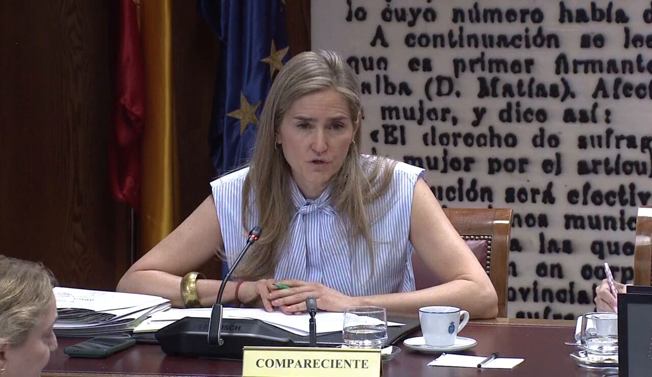 Sara Aagesen niega haber recibido indicaciones de Moncloa o de Jos&eacute; Luis &Aacute;balos sobre el rescate de la aerol&iacute;nea Plus Ultra