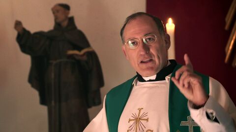 Don Agust&iacute;n se ve obligado a acallar los rumores sobre Bego&ntilde;a tras las amenazas de Gabriel 