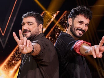 Antonio Orozco y Anto&ntilde;ito Molina, en La Voz Kids