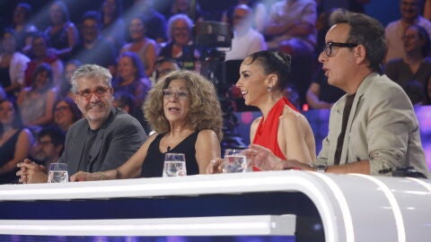 Lolita Flores desvela que Camilo Sesto le ense&ntilde;&oacute; un secreto para cantar: &ldquo;No tengas miedo, abre la boca&rdquo;