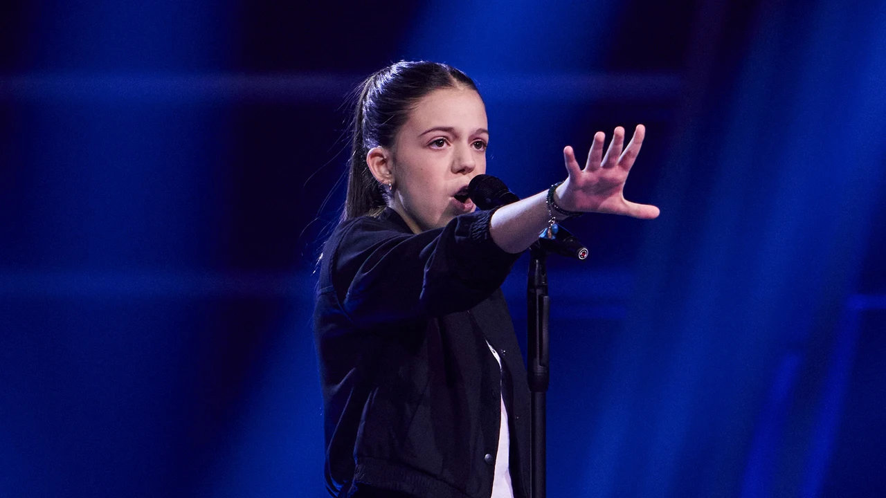 Celia vence los nervios y emociona en La Voz Kids con una actuación muy especial