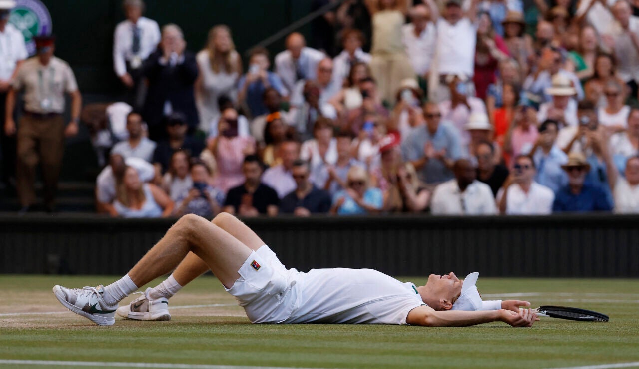 Jannik Sinner tras proclamarse campe&oacute;n de Wimbledon