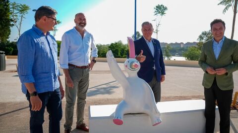 Imagen de la estatua de Curro.